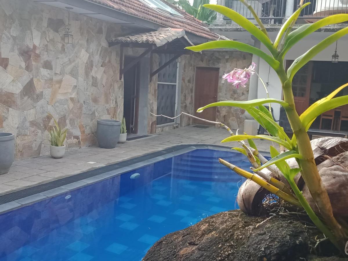 Siriniwasa Luxury Villa With Private Pool Induruwa Eksteriør bilde